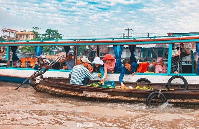 The West in the floating season: Go to Cai Rang market to discover cultural beauty and enjoy a variety of delicious dishes - Photo 3.