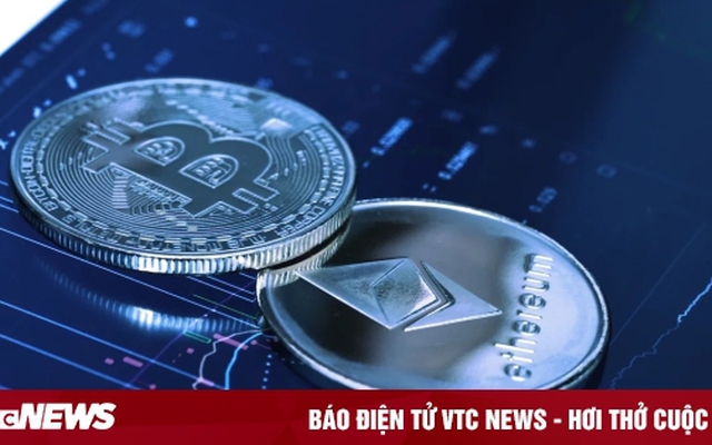 Giá Bitcoin hôm nay 15/10: Bất ngờ tăng mạnh