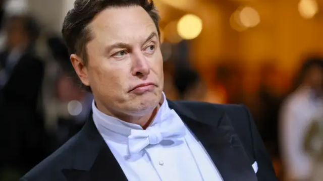 Tỉ phú Elon Musk giải thích việc quay xe với Ukraine - Ảnh 1.