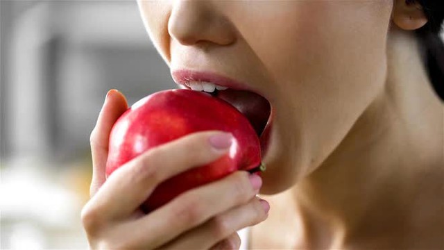Phần cực bổ dưỡng của trái táo mà trước giờ chúng ta vẫn bỏ phí - Ảnh 1.