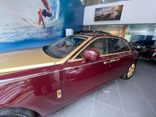 Lộ diện siêu xe Rolls-Royce dát vàng của ông Trịnh Văn Quyết trước giờ đấu giá - Ảnh 7.