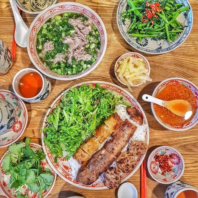 Loạt quán ăn Việt cực đông khách tại Hàn Quốc, có nơi từng xuất hiện trong những bộ phim đình đám - Ảnh 8.