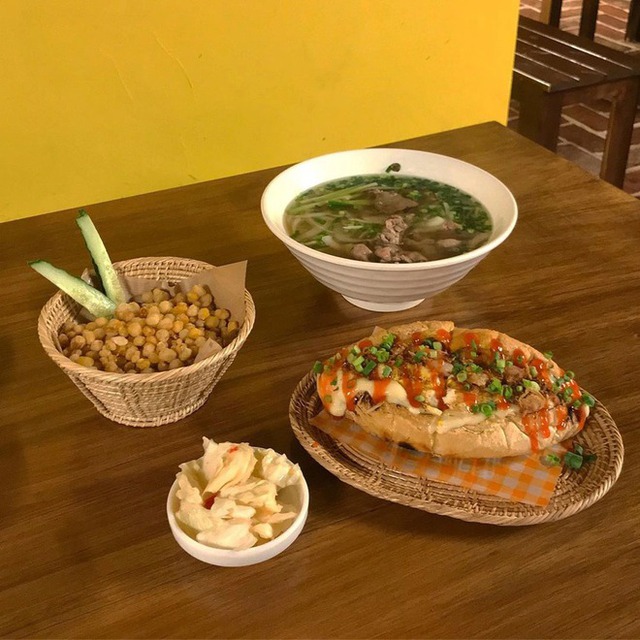 Loạt quán ăn Việt cực đông khách tại Hàn Quốc, có nơi từng xuất hiện trong những bộ phim đình đám - Ảnh 15.