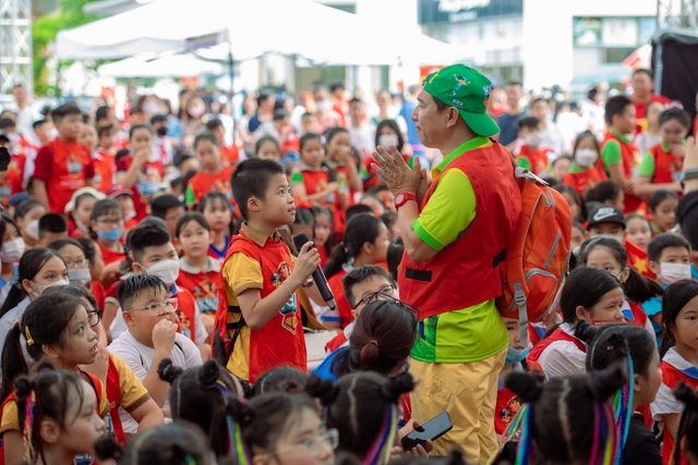 CEO sữa IDP tiết lộ lý do ‘làm chuyện ngược đời’ khi đang thua lỗ và bí quyết truyền động lực học tập cho con - Ảnh 12.