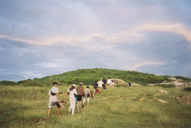 Địa điểm cắm trại mới nổi tại Phú Yên: Nơi có đồi cỏ săn bình minh đẹp hút hồn - Ảnh 18.