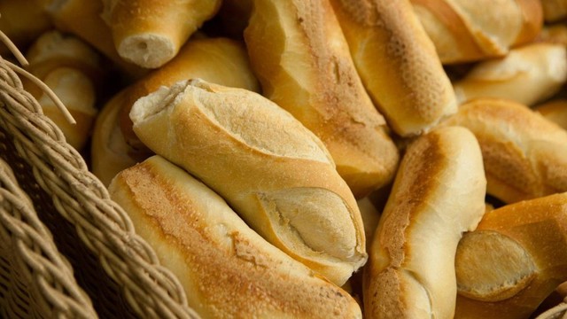 Giá bánh mì ở châu Âu đang ở mức cao nhất - Ảnh 2.