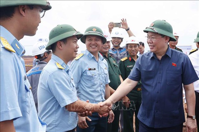 Chủ tịch Quốc hội kiểm tra dự án sân bay Long Thành - Ảnh 4.