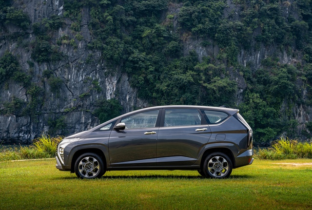 Hyundai Stargazer về Việt Nam, giá từ 575 triệu tất tay đấu Mitsubishi Xpander, Toyota Veloz Cross - Ảnh 4.