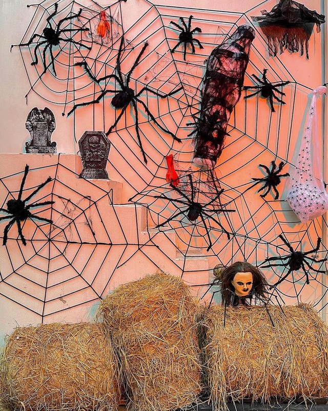 5 cafes with spectacular Halloween decorations from space to drinks in Ho Chi Minh City - Photo 6.