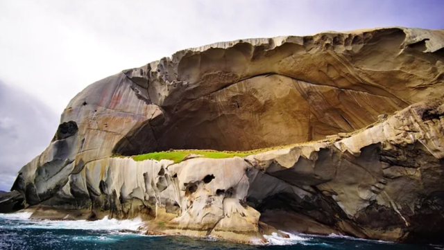 Hòn đảo Đầu lâu bí ẩn: Nơi du khách chỉ được ngắm chứ không thể đặt chân đến - Ảnh 6.
