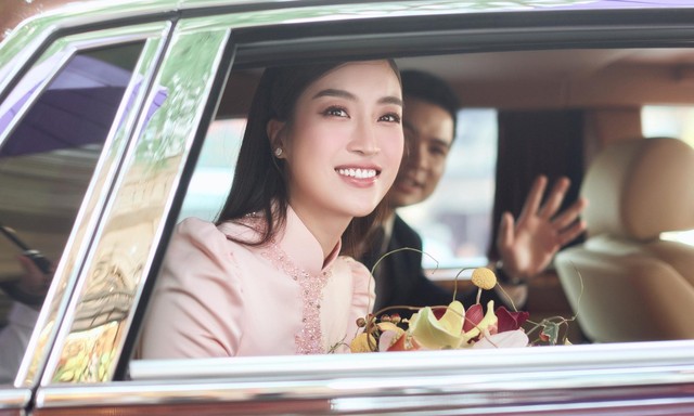 Doanh nhân Đỗ Vinh Quang rước Đỗ Mỹ Linh bằng xe Rolls-Royce ở lễ cưới - Ảnh 13.