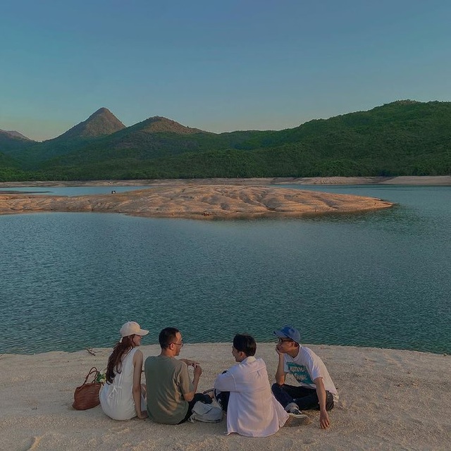 Làm mới trải nghiệm du lịch Quy Nhơn với những địa điểm cực nổi dạo gần đây - Ảnh 17.