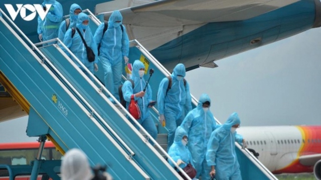 Bộ Công an yêu cầu Hà Nội cung cấp tài liệu vụ chuyến bay giải cứu - Ảnh 1.
