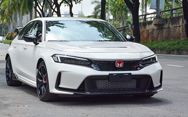 Honda Civic Type R giá gần 24 tỷ đồng tại Việt Nam Đắt gấp rưỡi BMW 330i  lắp ráp ngang C 300 nhập