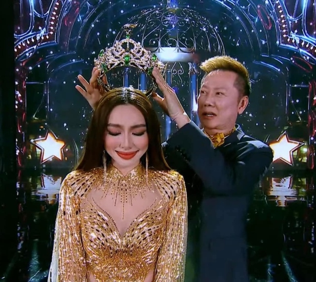Hoa hậu Thuỳ Tiên nói 4 thứ tiếng trong bài phát biểu kết thúc nhiệm kỳ - Ảnh 3.
