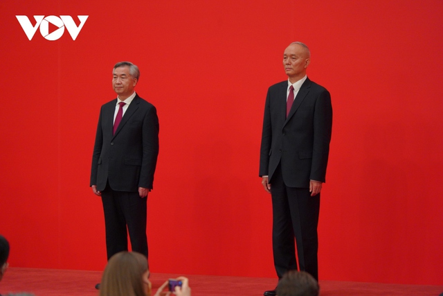  Bốn gương mặt mới trong Thường vụ Bộ Chính trị ĐCS Trung Quốc khóa XX - Ảnh 3.