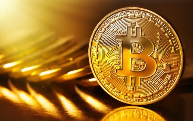 Giá Bitcoin vẫn đi ngang tại khu vực 19.300 USD trong 24 giờ qua.