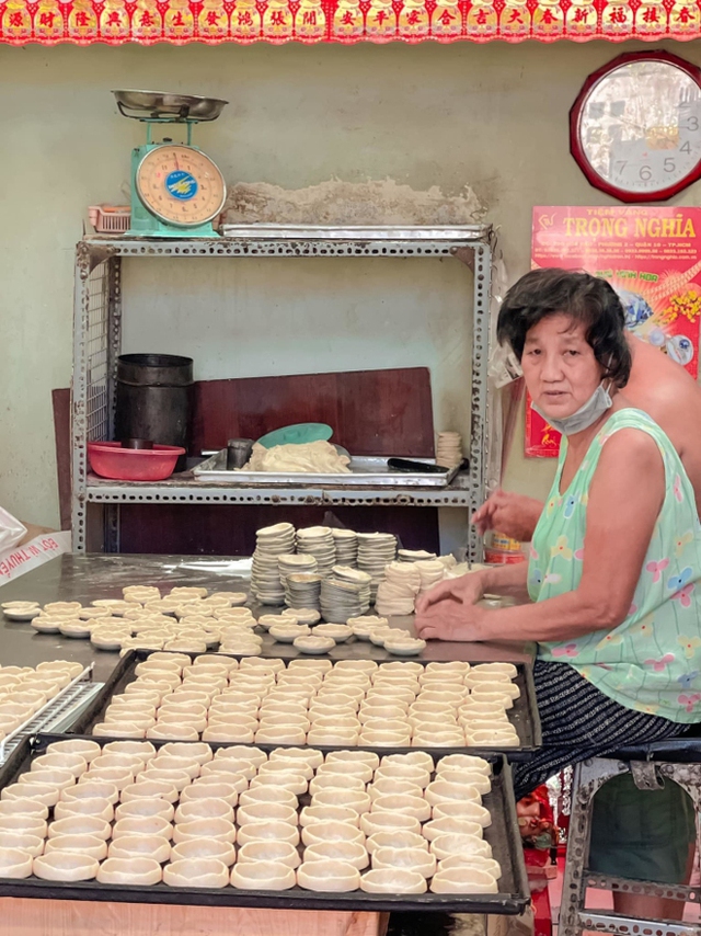 A day of discovering China-town cuisine in the heart of Ho Chi Minh City - Photo 21.