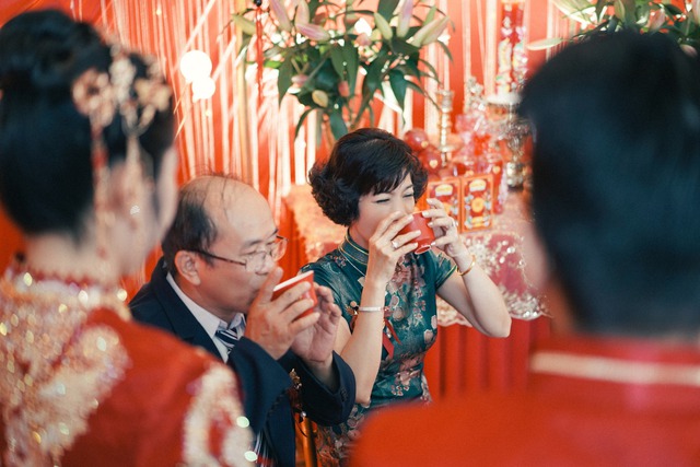 Traditional Chinese wedding costs 300 million in An Giang: Meticulous to every detail - Photo 13.