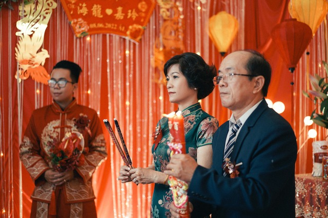 Đám cưới theo truyền thống của người Hoa chi phí 300 triệu ở An Giang: Tỉ mỉ tới từng chi tiết - Ảnh 11.