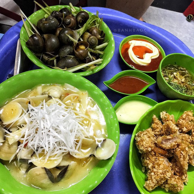 Delicious, long-standing snail shops in Hanoi for a cool autumn afternoon, suitable for gathering friends - Photo 15.