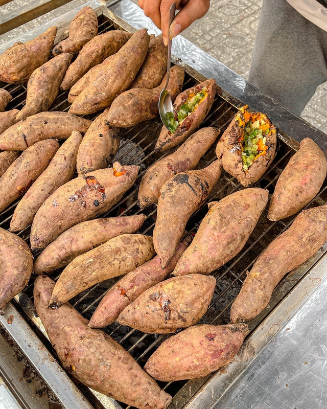 On normal days, few people notice, but when Ho Chi Minh City is cold, these dishes are especially delicious - Photo 4.