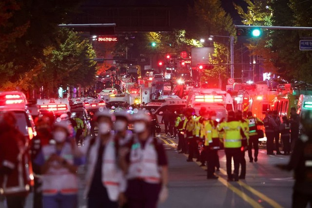 Lời kể người thoát chết sau thảm kịch giẫm đạp đêm Halloween giữa thủ đô Seoul làm 149 người thiệt mạng - Ảnh 5.