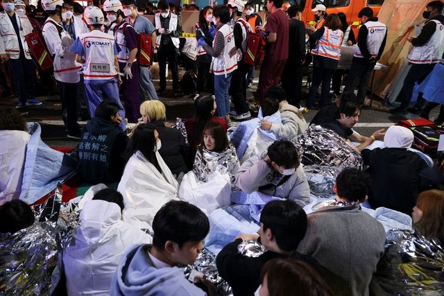 151 người chết, trong đó có 19 người nước ngoài: Thế giới đã biết những gì về thảm kịch giẫm đạp giữa trung tâm Seoul - Ảnh 3.