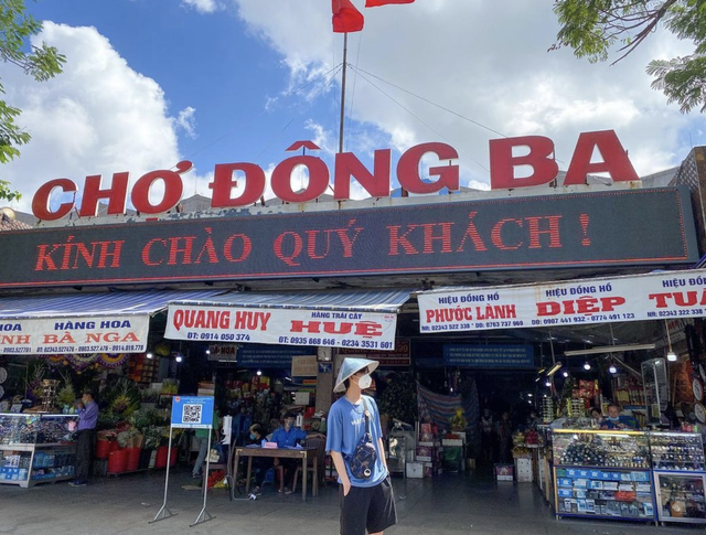 Điểm danh những khu chợ nổi tiếng khắp Việt Nam, nơi nào cũng đông đúc khách du lịch nước ngoài ghé thăm - Ảnh 15.