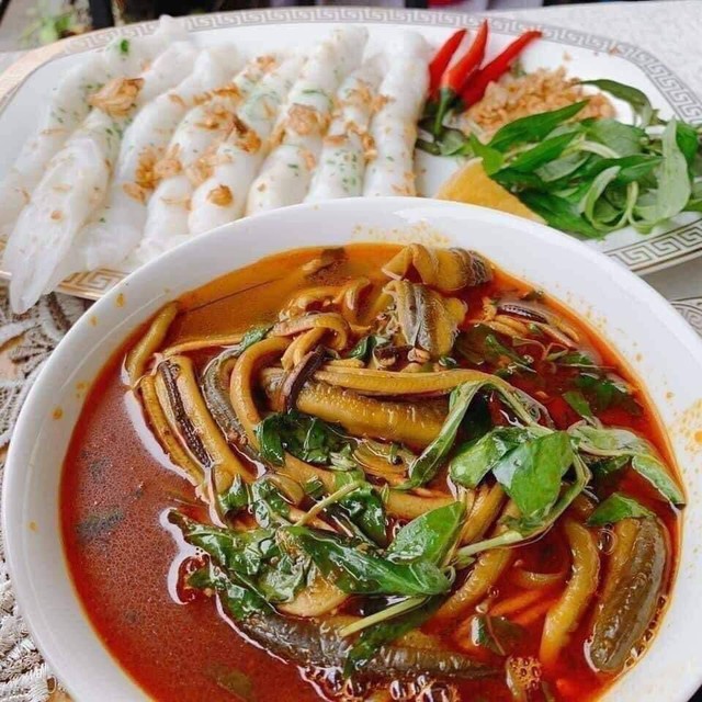 Lượn quanh Hà Nội, thưởng thức 1001 món ăn đặc sản từ các tỉnh thành Việt Nam - Ảnh 16.