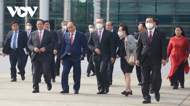 Tổng Bí thư Nguyễn Phú Trọng lên đường thăm chính thức nước CHND Trung Hoa - Ảnh 2.