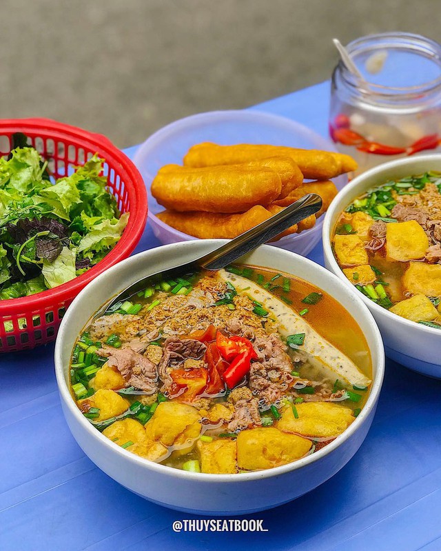 The old, delicious noodle shops are famous in Hanoi - Photo 8.