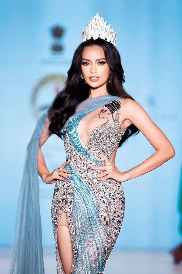 Hoa hậu Ngọc Châu tiết lộ sẽ được gửi ra nước ngoài huấn luyện để chinh chiến Miss Universe - Ảnh 2.