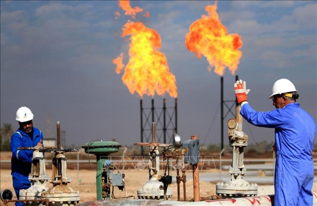 OPEC+ khả năng sẽ cắt giảm sản lượng dầu lớn nhất kể từ năm 2020 - Ảnh 1.