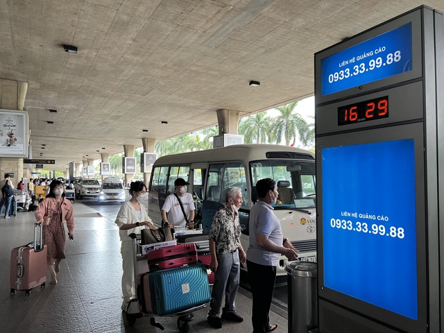 Trong 8 tháng năm 2022, sân bay Singapore đón 16,5 triệu khách, Tân Sơn Nhất đón 22 triệu - Ảnh 3.