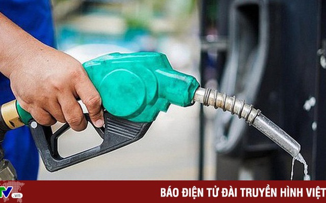 TP. Hồ Chí Minh: Không có việc doanh nghiệp kinh doanh xăng dầu thiếu hàng xin nghỉ bán
