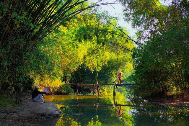 Lost in the old space with time-stained villages stretching across Vietnam - Photo 15.