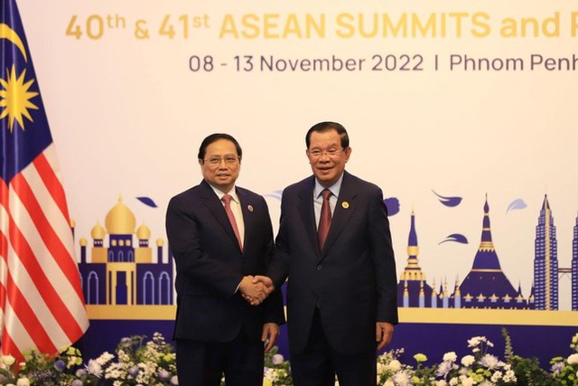 Hình ảnh Lễ khai mạc Hội nghị Cấp cao ASEAN 40, 41 - Ảnh 1.