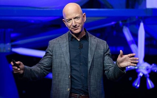 Tài sản của nhà sáng lập Amazon, Jeff Bezos tăng 10,5 tỷ USD trong một ngày. Ảnh: AFP