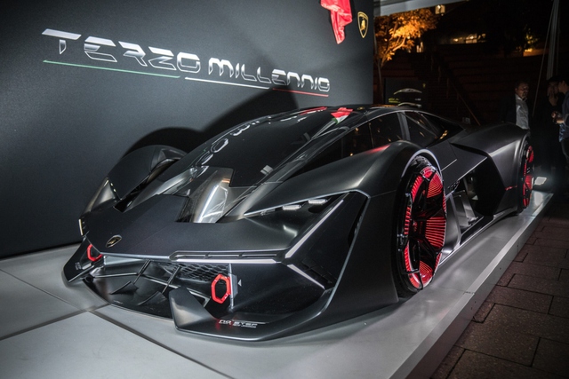 Ông chủ Lamborghini chia sẻ về điểm nổi bật của siêu xe điện sắp ra mắt - Ảnh 1.