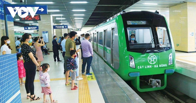 Metro Nhổn-ga Hà Nội tuyển dụng gần 450 nhân sự để vận hành tuyến vào cuối năm - Ảnh 1.