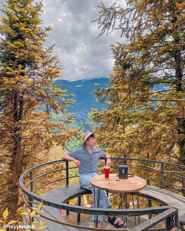 Sa Pa has 4 cafes covering the valley for you to sip water while enjoying the majestic nature - Photo 9.