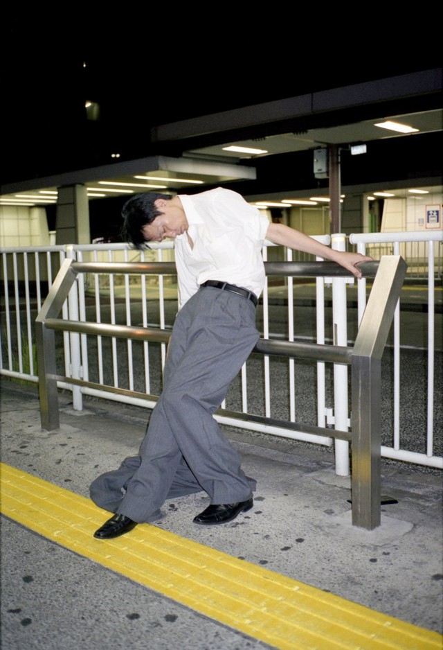 Làm việc 60 giờ một tuần thì như thế nào? Bộ ảnh chứng minh sự kiệt sức của dân văn phòng Nhật Bản - Ảnh 8.