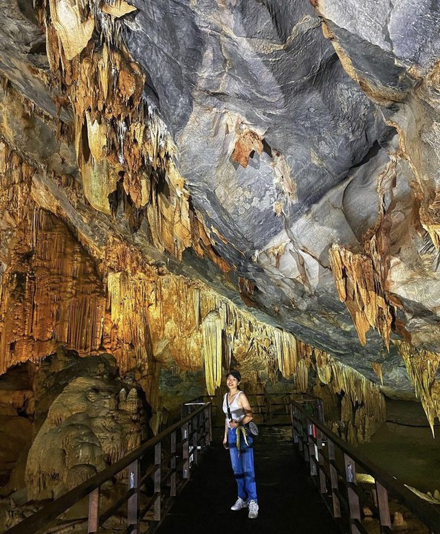Khám phá vẻ đẹp kỳ vĩ và hoang sơ của “vương quốc hang động” Quảng Bình - Ảnh 12.