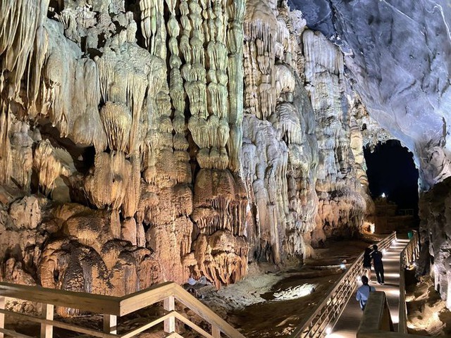 Discover the magnificent and unspoiled beauty of the "cave kingdom" of Quang Binh - Photo 7.
