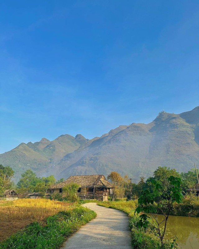 Ha Giang is in the most beautiful season, immediately visit the beautiful and peaceful ancient villages - Photo 1.