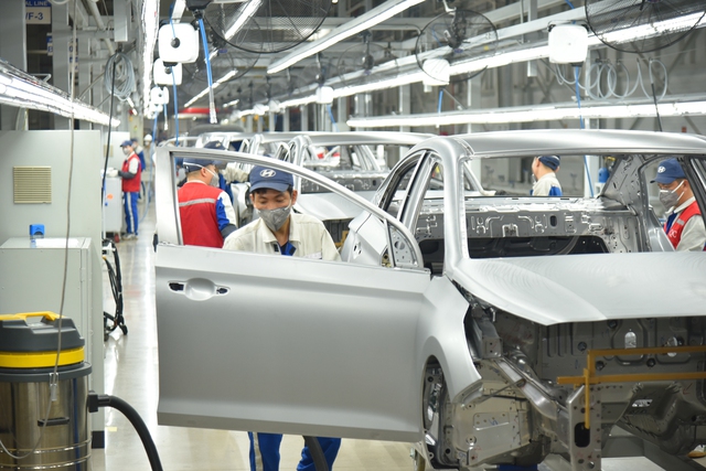 Hyundai lắp ráp Santa Fe Hybrid và Ioniq 5 tại Việt Nam: Kỳ vọng giá tốt để so kè Kia và VinFast - Ảnh 17.