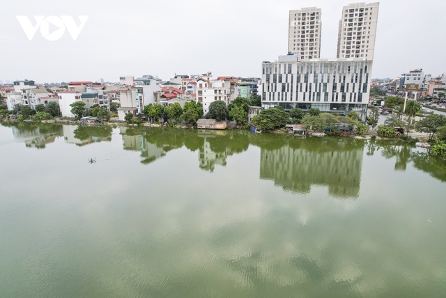 Điểm danh loạt hồ nước ở Hà Nội đứng trước nguy cơ bị san lấp để làm nhà, làm đường - Ảnh 12.