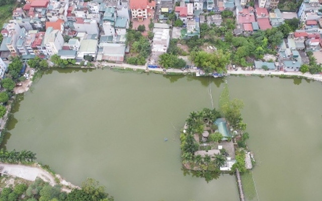 Điểm danh loạt hồ nước ở Hà Nội đứng trước nguy cơ bị san lấp để làm nhà, làm đường