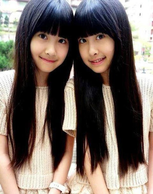 Gây bão từ khi 2 tuổi, cặp song sinh xinh đẹp nhất Đài Loan (Trung Quốc) sau 19 năm: Đỗ trường ĐH tiếng tăm, nhan sắc ngày càng thăng hạng - Ảnh 3.